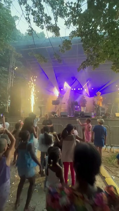 Orchestre Clin d'Oeil  Célébrons la Fête Nationale Française en Musique #music #musica #show (56)