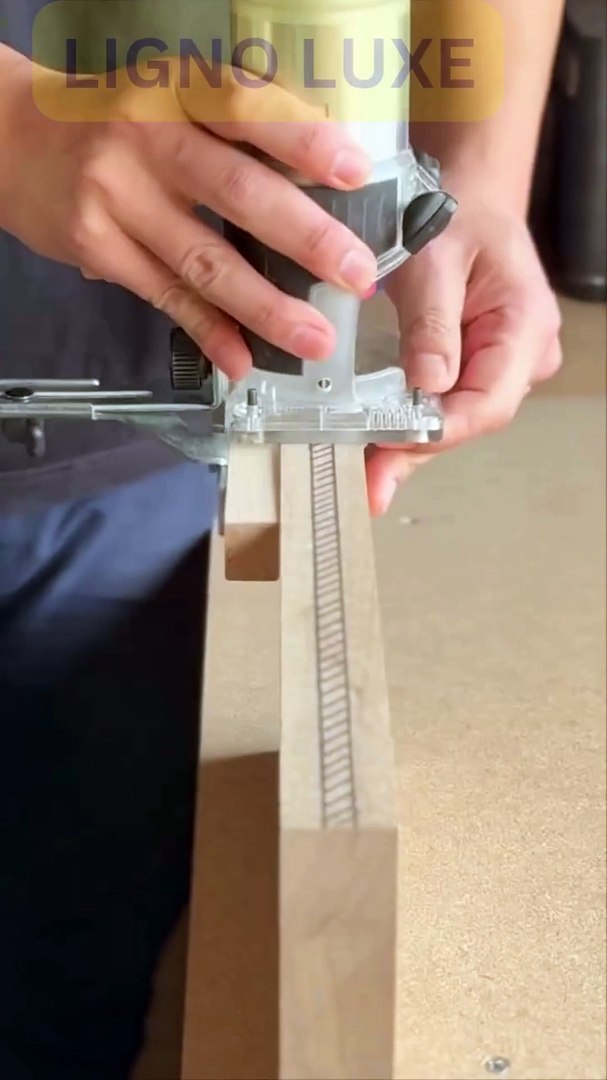 ⁣Master the Art of Cutting a Perfect Center Groove Every Time