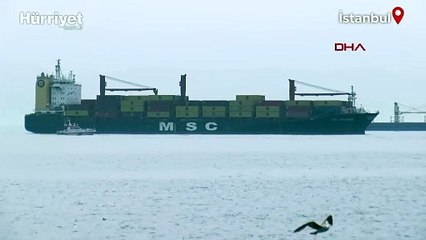 Bakırköy'de kargo gemisi karaya oturdu