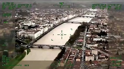 Firenze, le riprese dall'elicottero della polizia
