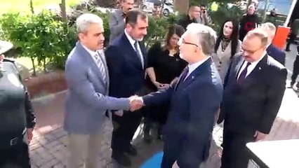 Çalışma ve Sosyal Güvenlik Bakanı Işıkhan, Vali Canbolat ile görüştü