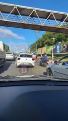 Ciclista morre após acidente na Avenida Paralela e motorista foge do local