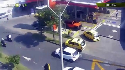 ¡Se le acabó el juego! Cámaras de seguridad dejó al descubierto a ladrón de cajeros en Envigado