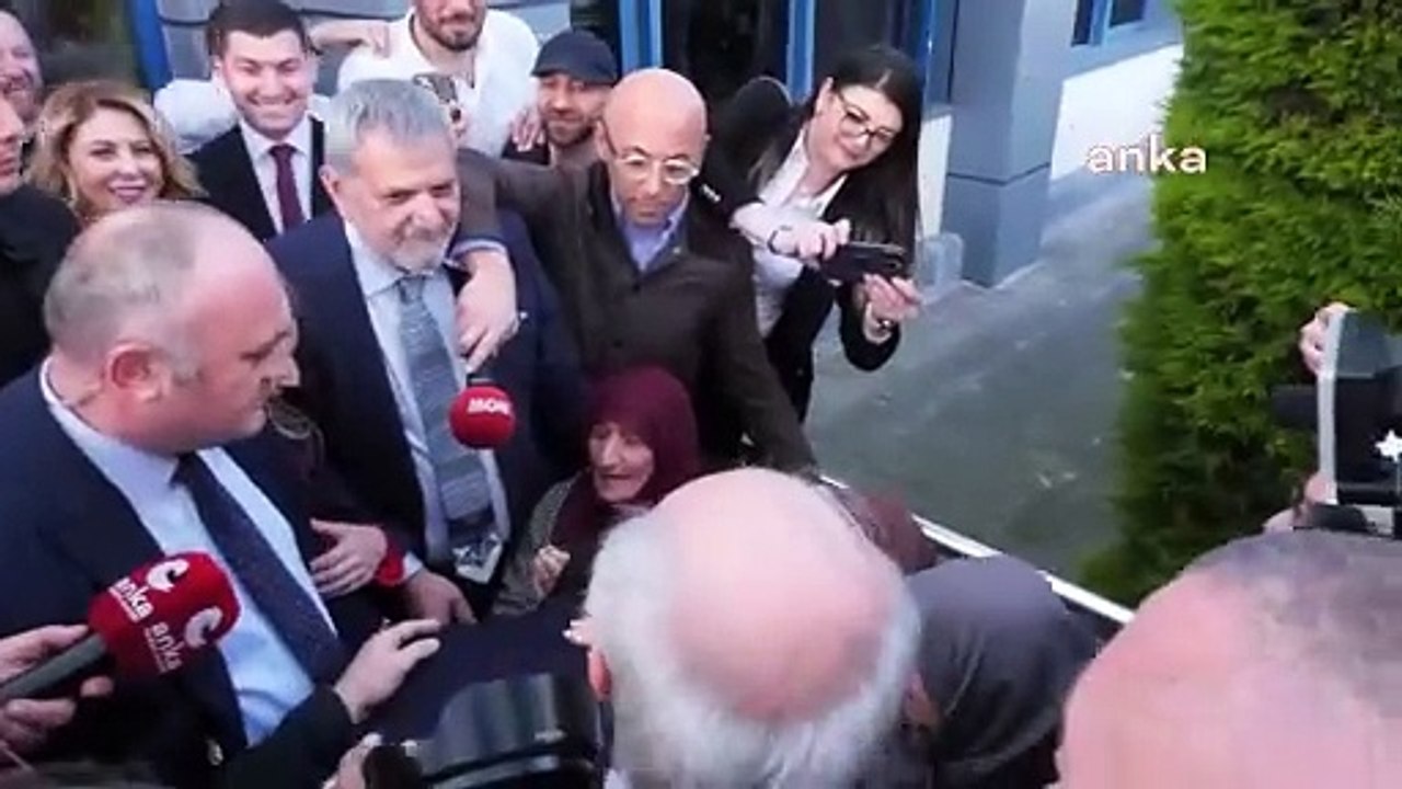 İmamoğlu Trabzon'da! Havaalanı miting meydanına döndü