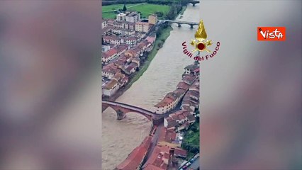 Maltempo Toscana, le immagini di Firenze dall'alto con l'elicottero dei Vigili del fuoco