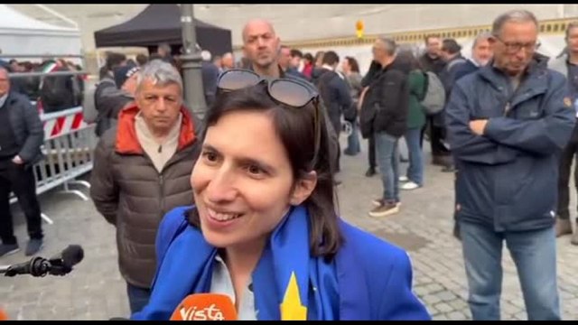 Schlein: Basta veti, Pd in piazza per l'idea di un'Europa politica