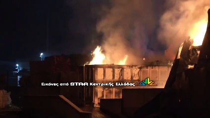 Φωτιά σε εργοστάσιο στη Ριτσώνα.