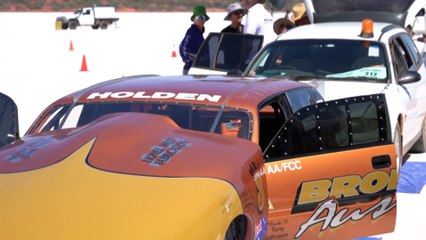 Speedsters flood salt surface of SA's Lake Gairdner with cars and bikes