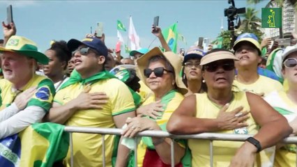 Bolsonaro dice que elecciones sin él son "negación de la democracia" en Brasil