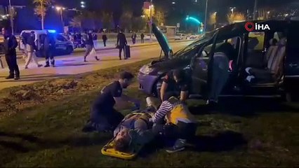 Maltepe'de minibüs takla attı: 4 yaralı