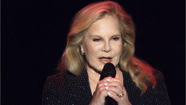 GALA VIDEO - Sylvie Vartan frustrée par ses adieux au Palais des Congrès : “Ça ne devait pas se terminer ainsi”