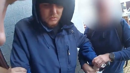 Armed robber returns to house to find police waiting to arrest him