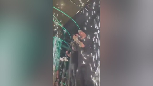 Captan el momento en que se inició el incendio de una discoteca en Macedonia con 50 fallecidos