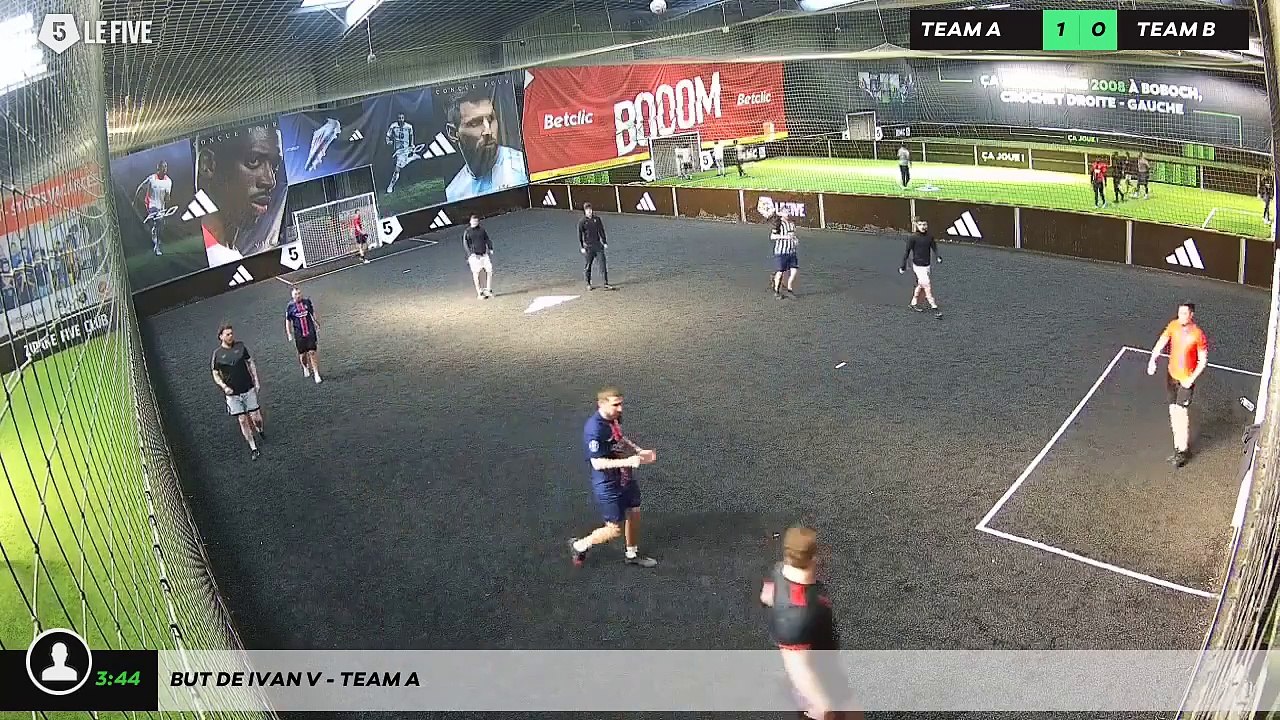 But de Ivan V - Team A