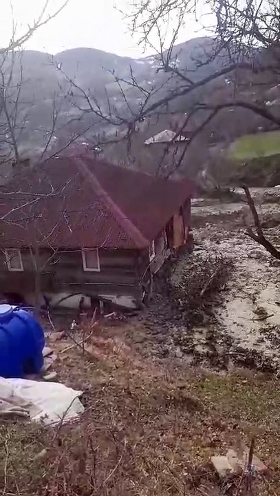 Sinop'ta heyelan yaşandı