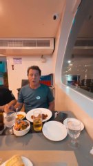 "🍽️✨ Dinner on a cruise in Bangkok with stunning views of the Chao Phraya River!
