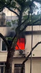 Polícia prende mulher suspeita de atear fogo em apartamento em Copacabana