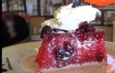 Afyonkarahisar’ın Eşsiz Tatlıları: Kaymaklı ve Vişneli Lezzetler Türkiye’nin Her Köşesine 🚚