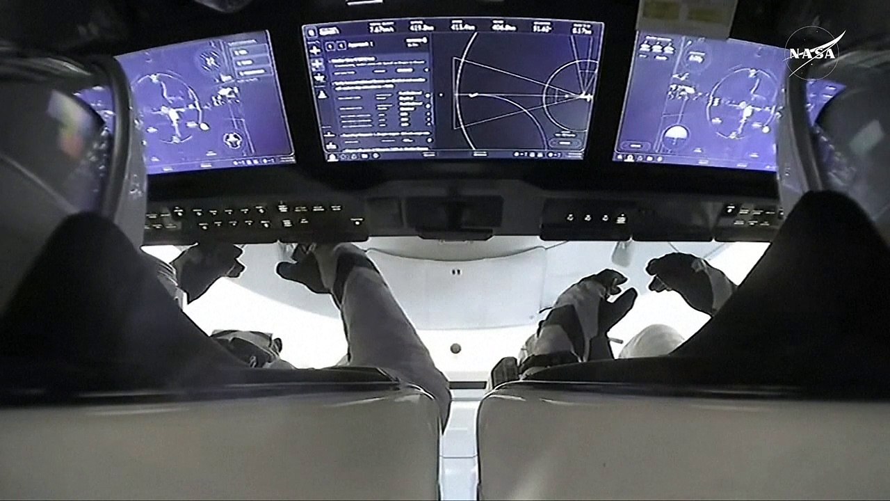 Ggestrandete' Astronauten: Neue Besatzung auf ISS gelandet