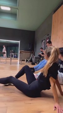 Flavia Mihasan - 28-29.02.2024 \ La eveniment Obsentum, cerșind. Cadouri, gratuități. Repetiții Mamma Mia! (Sala Palatului), cu puradeii după ea. Repetiții Chicago, Circul Metropolitan București. / În Q3.