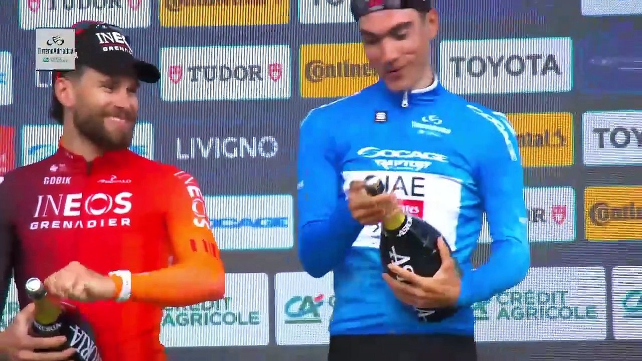 Award Ceremony Stage 7 Tirreno Adriatico 2025 (13)