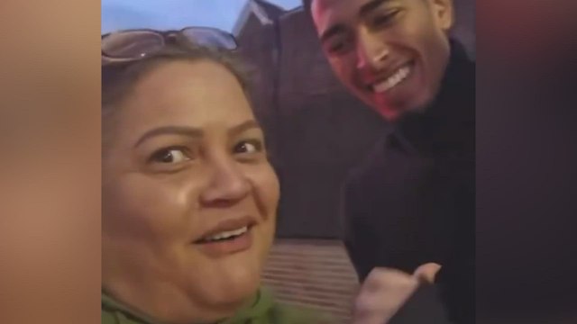 Sale a la luz este vídeo de Bellingham con una señora que se ha hecho viral y no es para menos