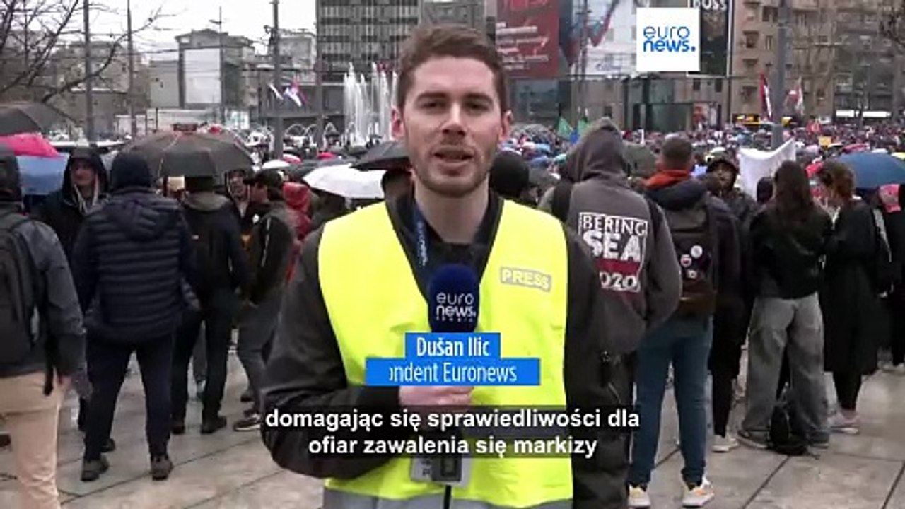 Tysiące osób zebrało się w Belgradzie w związku z zawaleniem się markizy na dworcu kolejowym, w wyniku którego zginęło 15 osób