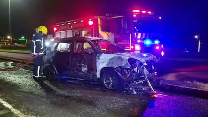 Explosão e incêndio: motorista sobrevive, mas veículo sofre danos irreparáveis