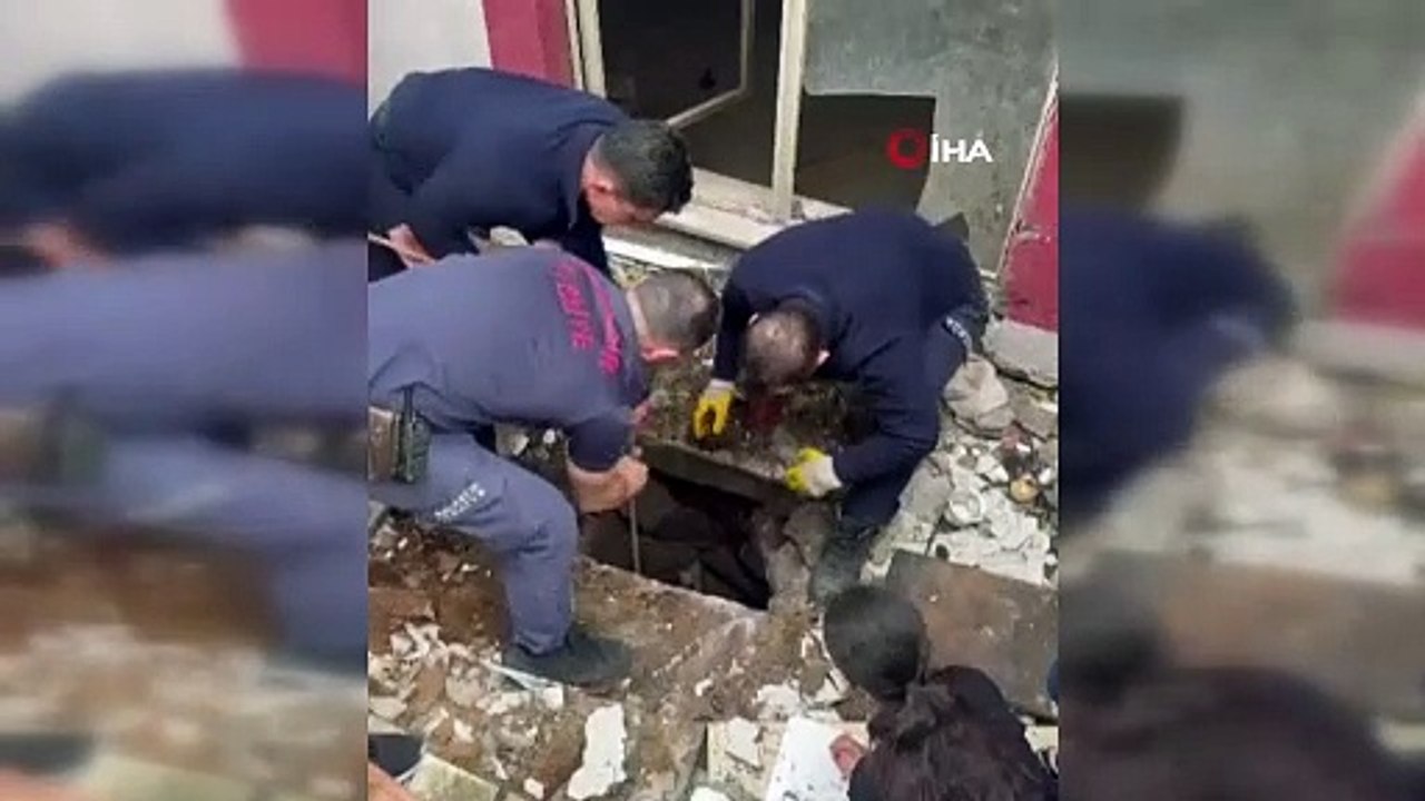 Oyun oynarken kuyuya düşen çocuk böyle kurtarıldı!