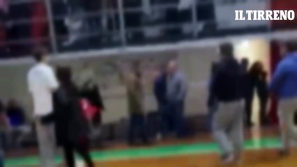 San Vincenzo, le botte tra genitori al torneo di minibasket