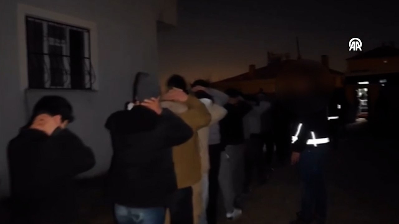 Göçmen kaçakçılığı operasyonlarında 10 şüpheli yakalandı