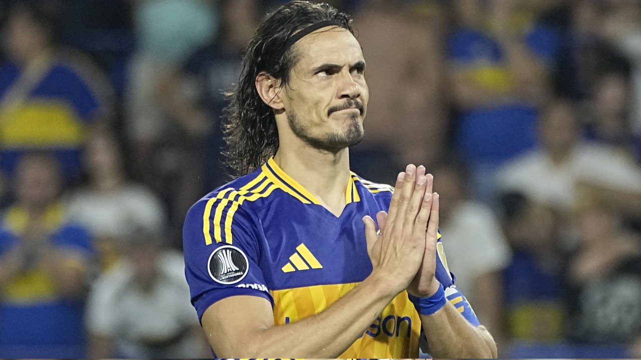 (VIDEO) Gago's Reaction After Edinson Cavani's Incredible Miss That Cost Boca Juniors Elimination from the Copa Libertadores