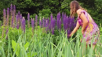 Russian Girl have good day in village