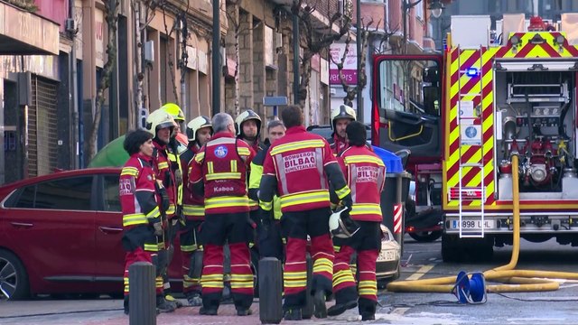 Evacuadas siete personas por el incendio de vivienda en Bilbao, en el que ha muerto una mujer