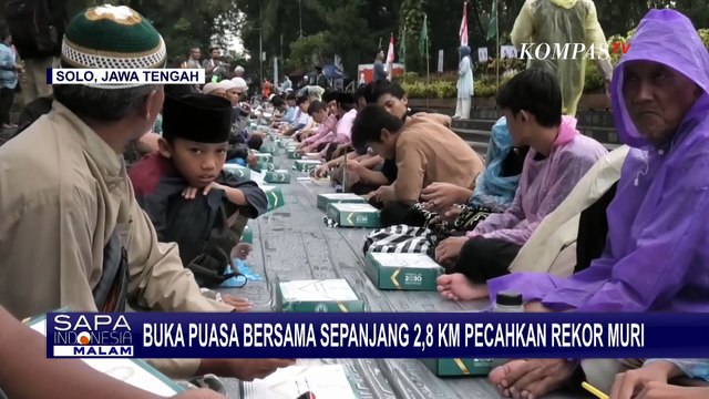 Potret Buka Puasa Bersama Sepanjang 2,8 Km di Solo Pecahkan Rekor Muri