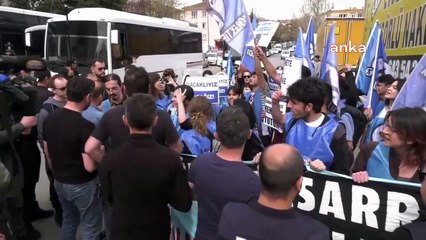 Bakanlığa yürümek isteyen öğrenciler gözaltına alındı