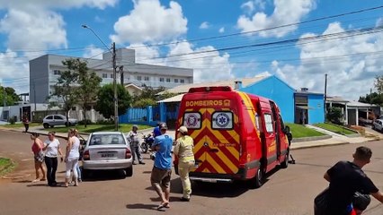 Moto e Corsa se envolvem em colisão no Bairro Esmeralda