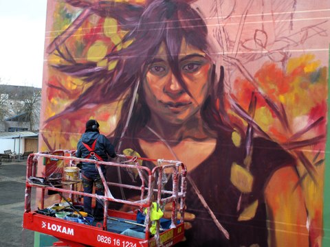 Une magnifique fresque réalisée par un artiste chilien dans un lycée du Mans