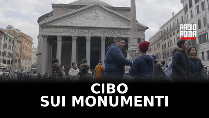 Cibo sui monumenti, piazza del Pantheon assediata
