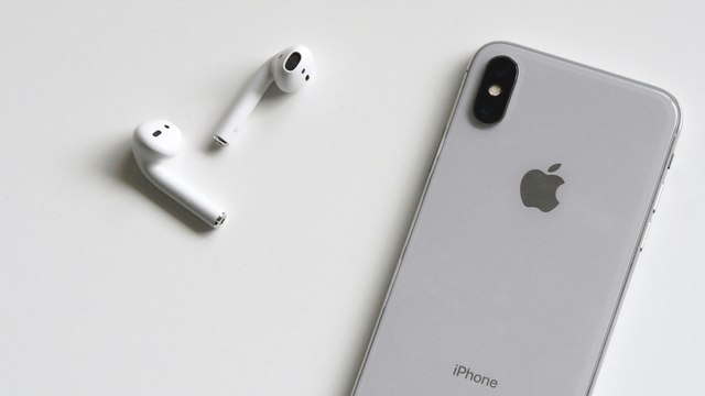 Les AirPods pourront bientôt traduire une conversation en temps réel