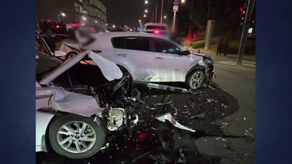 부천 오정산업단지 인근 택시·SUV 충돌...1명 이송 / YTN