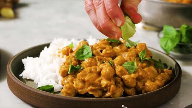 Our Creamy Coconut-Lime Chickpea Skillet Is A One-Pan Wonder