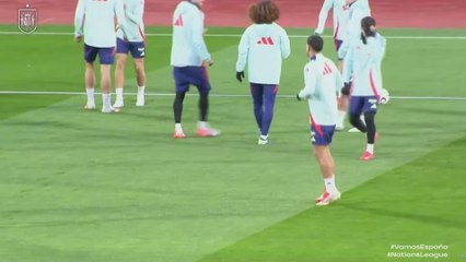 ENTRENAMIENTO COMPLETO de la SELECCIÓN ESPAÑOLA