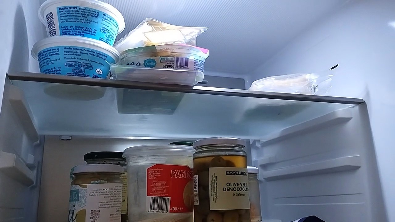 Come disporre gli alimenti nel frigorifero nel modo giusto