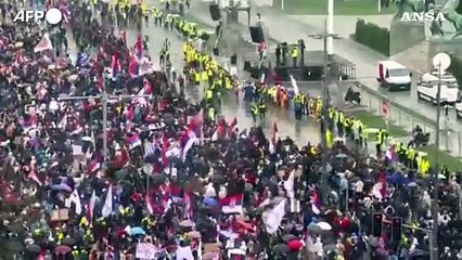 Serbia, oltre 100mila partecipanti alla nuova manifestazione contro il governo