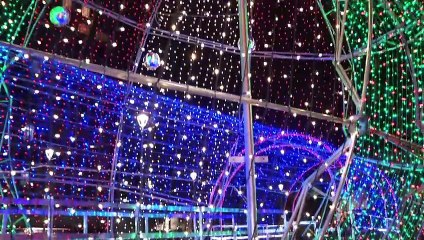 b'Decorao de Natal na praa Santurio atrai visitantes'