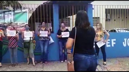 b' COVID-19: Educadores e pais preocupados  '