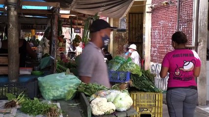 b'Rua abandonada prximo ao Mercado de So Brs '
