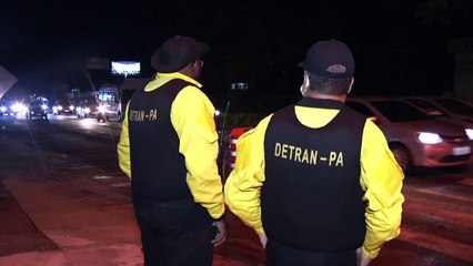 b'Trnsito complicado no retorno do feriado '