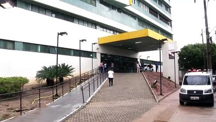 b'Beb\xaa tem a cabea arrancada durante parto na Santa Casa'